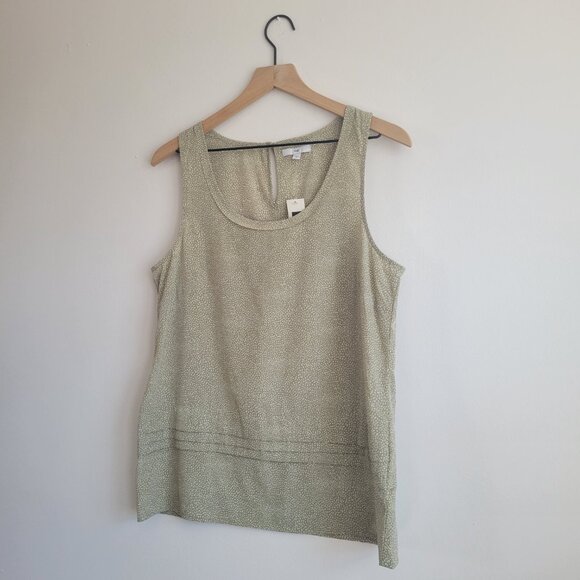 GAP Sleeveless Shell Top – Sage Green with White Micro-Dot Print (Medium) - Picture 2 of 5